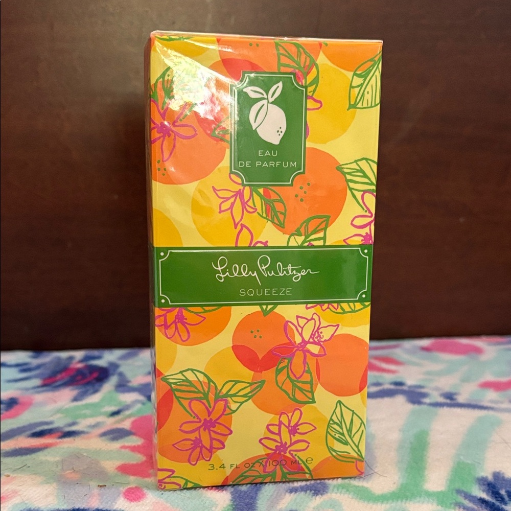 NIB Lilly Pulitzer Squeeze Eau de Parfum Perfume